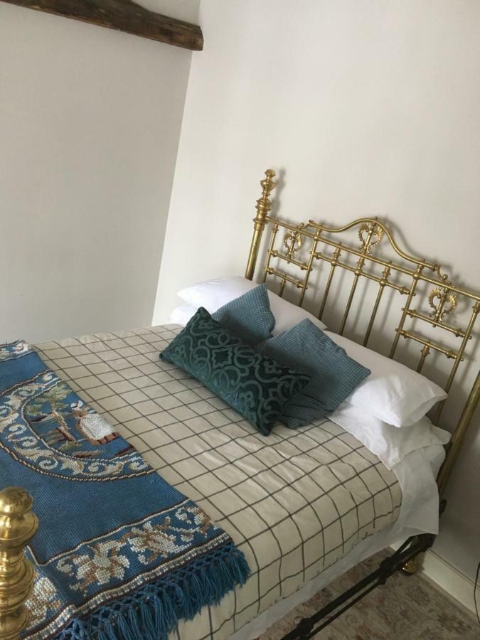 The Carriage House Flat - Downtown Paris Canada Εξωτερικό φωτογραφία